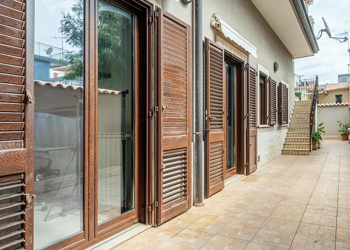Feriehus Guesthost - La Dimora Di Max Bright With Terrace Riposto