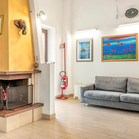 Feriehus La Dimora Di Max Bright With Terrace Riposto